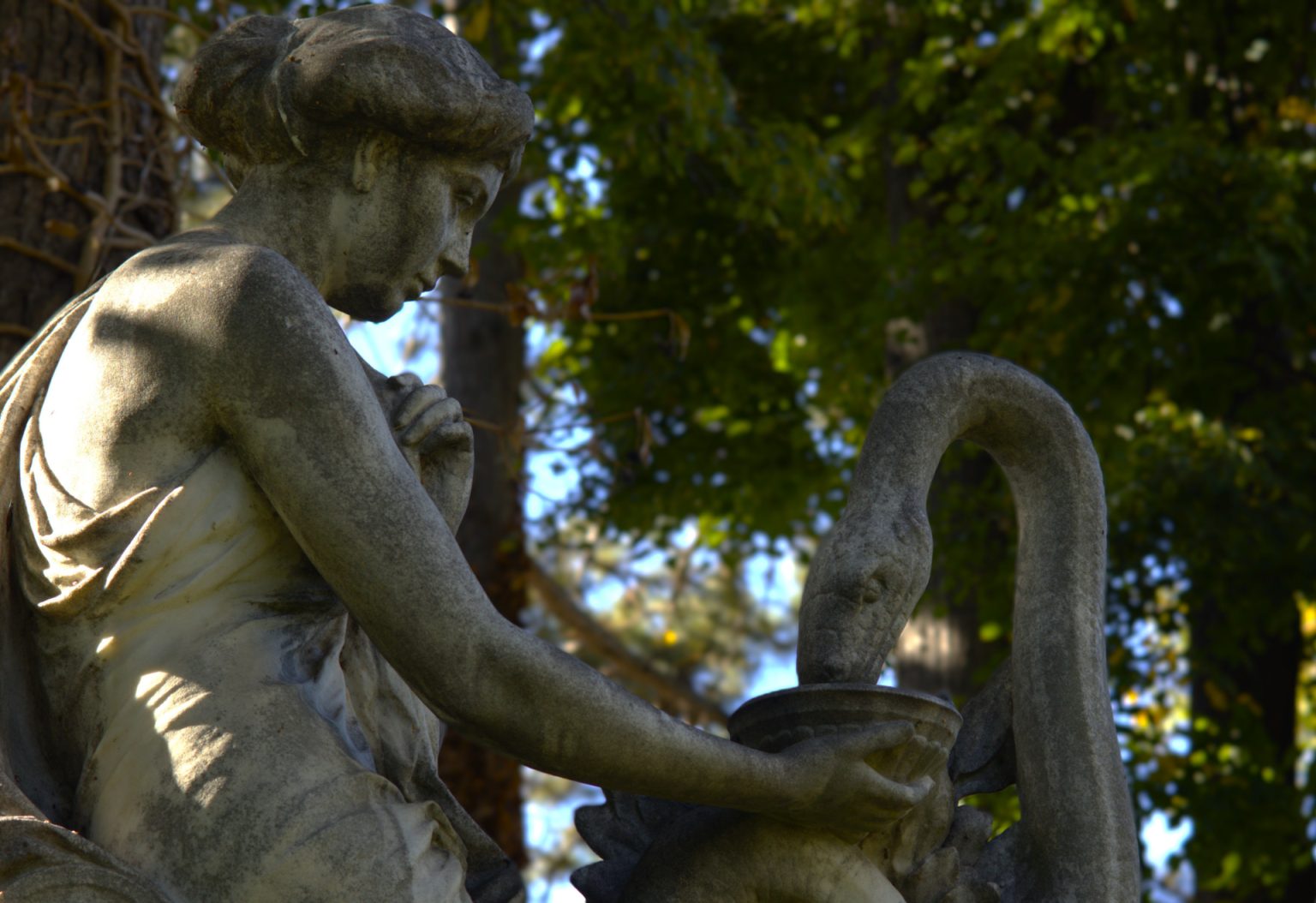Statue 12