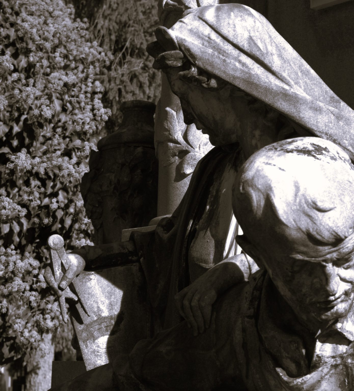 Statue 15