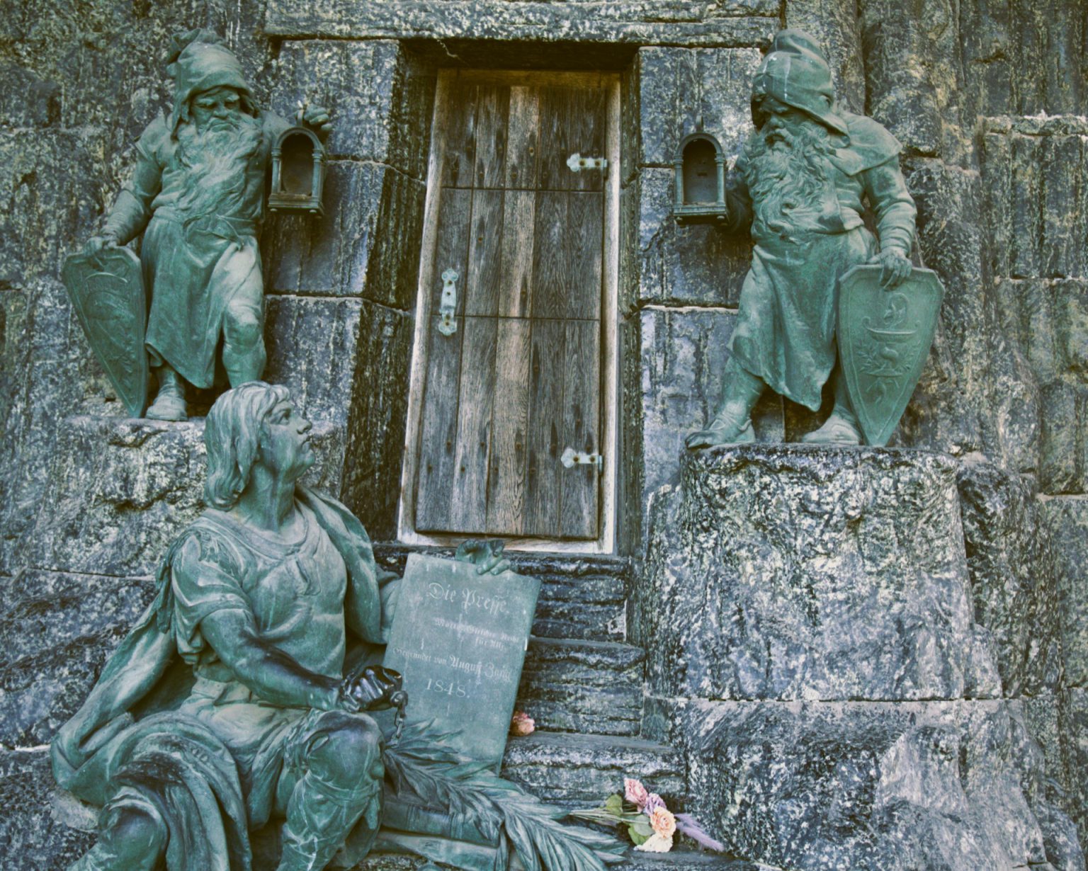 Monument funéraire 52