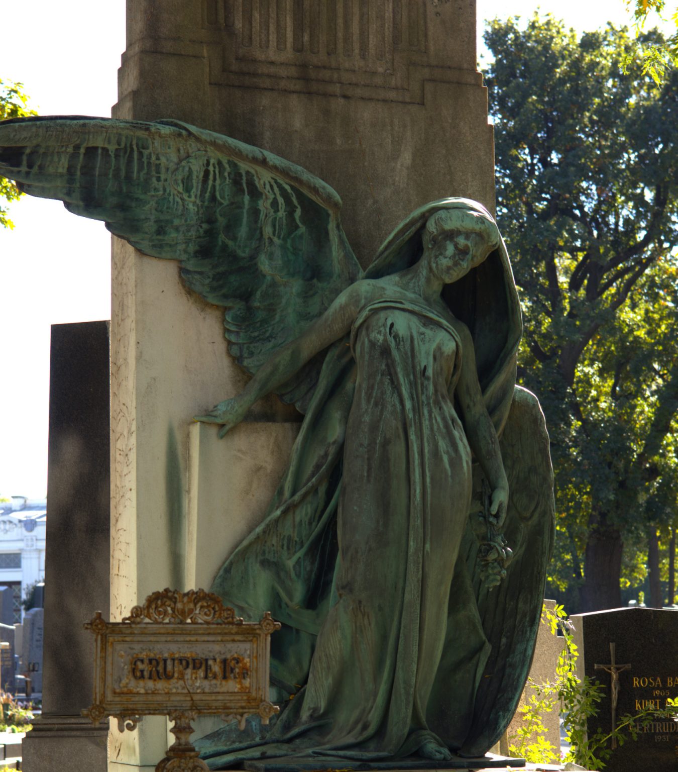 Statue 9