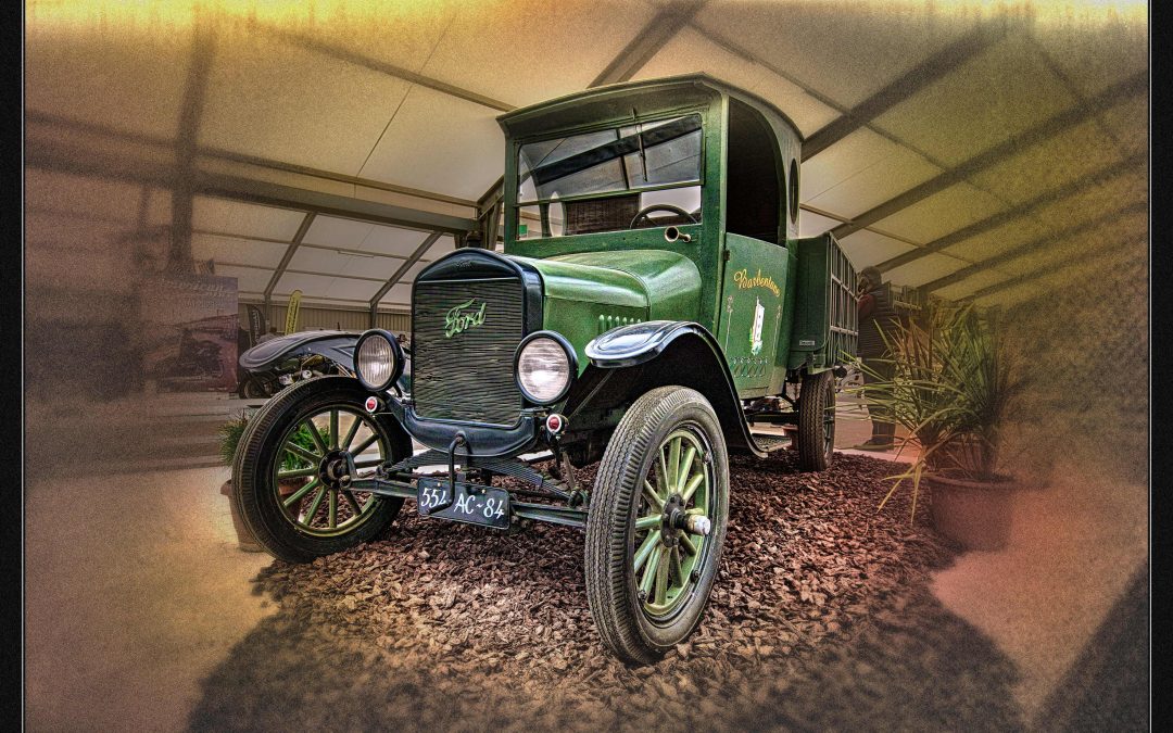 EXPO AUTOS ANCIENNES      A V I G N O N